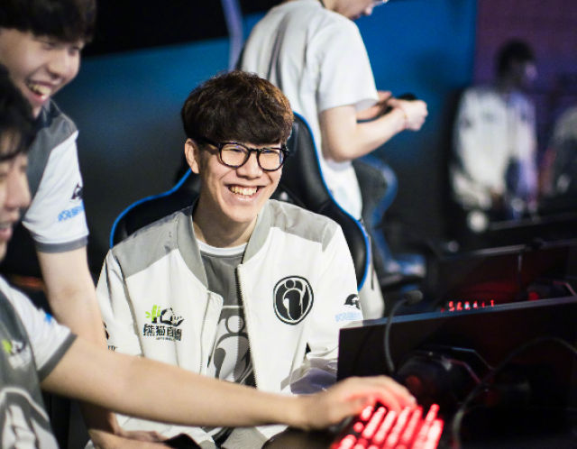 开云中国-快船不断突破！，TheShy连续十二场比赛得分超过重返赛场赛场气氛高涨的简单介绍-开云中国